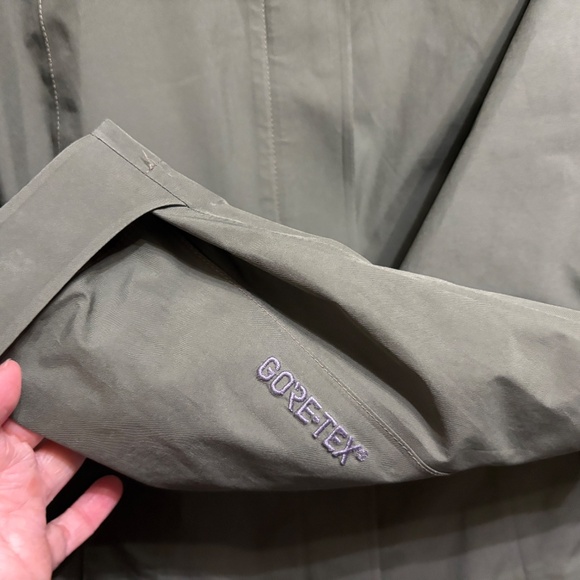 Marmot Green Rain Coat Jacket Essential Gore-Tex Women Size XL Waterproof $230 - Picture 7 of 16